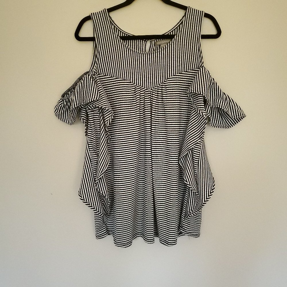 Peace & Pearls striped off shoulder ruffle top XL